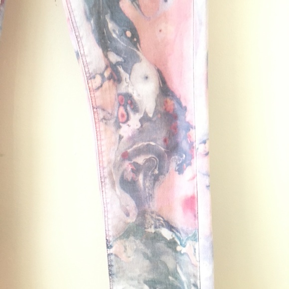 HP! Insight Marbelized Skinny Jeans - Picture 3 of 8